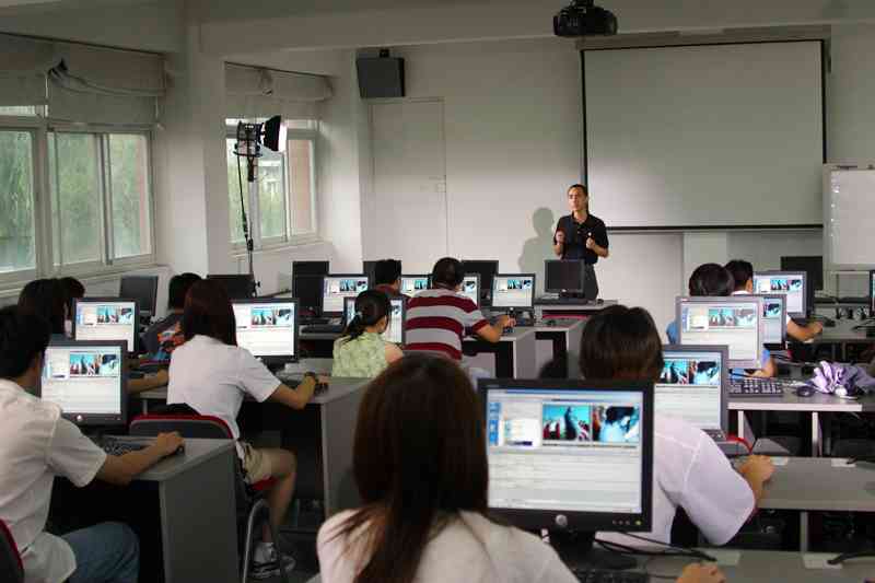 哈尔滨龙江职业技能学校——计算机教学